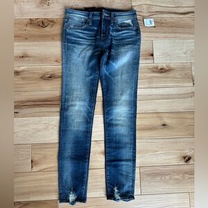 NWT skinny jeans